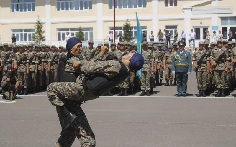 Bolee 700 novobrantsev popolnılı rıady stolıchnyh gvardeıtsev