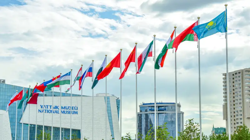 ШОС флаг  ШЫҰ туы