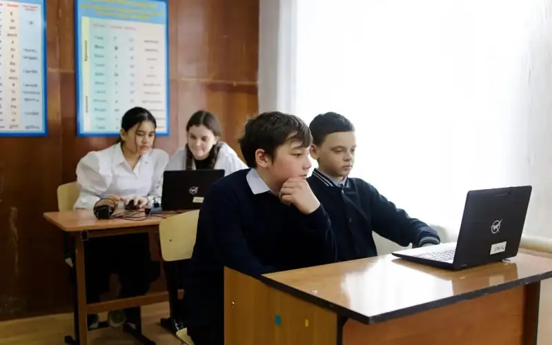 Over 50 schools connected to Starlink Internet in Zhambyl region