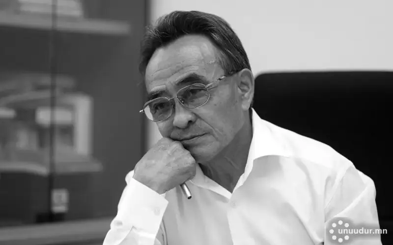 قازاق دارىگەر 