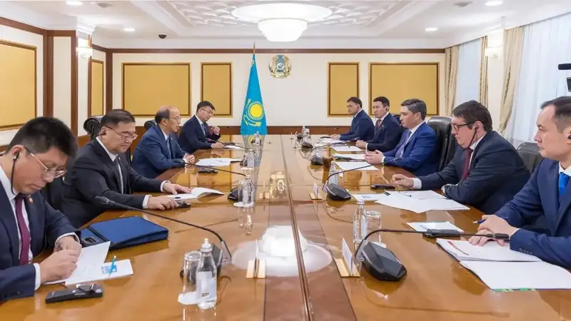 Kazakh PM Bektenov meets CNPC, CITIC group chiefs