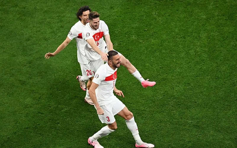 EURO-2024: Shırek fınalǵa sońǵy joldamaǵa Túrkııa ıe boldy