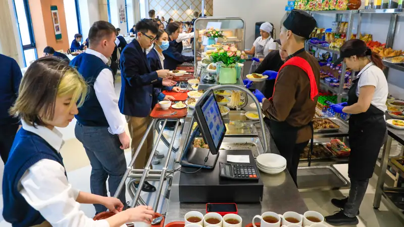 Столовая в школе Мектеп асханасы