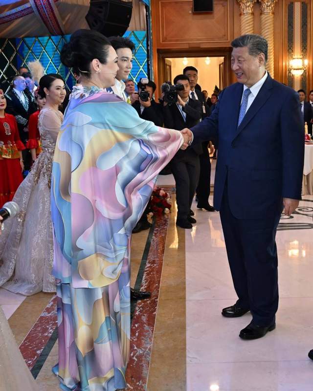 Dimash Qudaibergen, Maira Muhamedkyzy give stunning performance in front of Kazakh, Chinese presidents