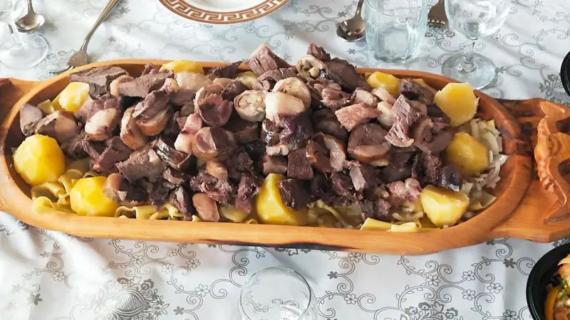 Бешбармак Бешбармақ Бесбармақ