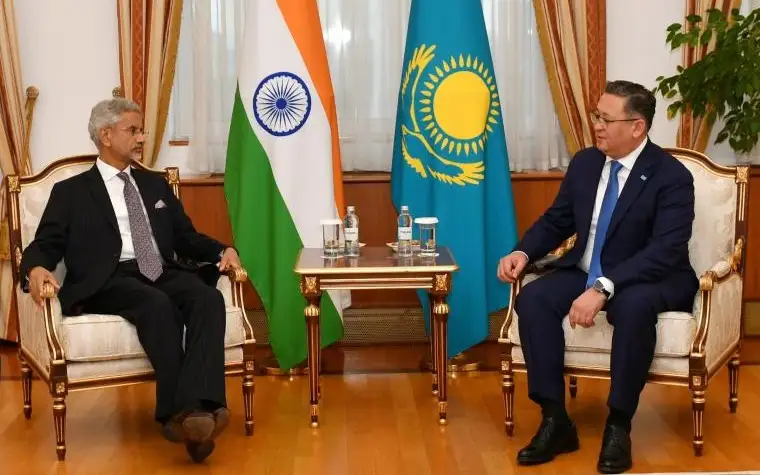 Kazakh and Indian FMs hold talks in Astana