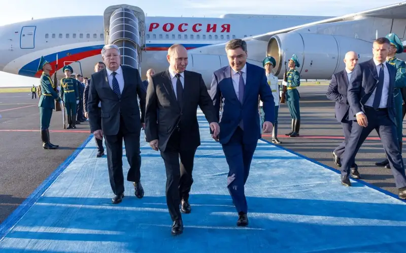 Putin arrives in Astana