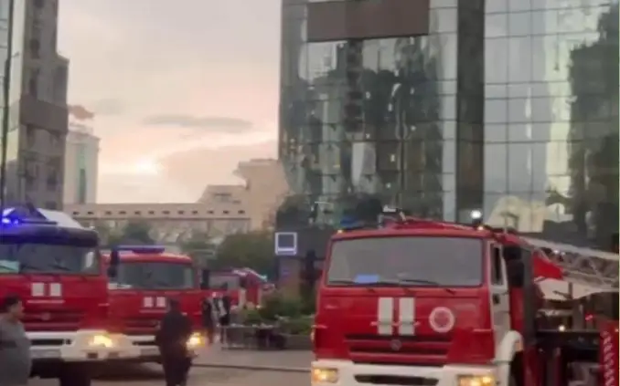 Пожар произошел в ЖК «Нурлы Тау» в Алматы