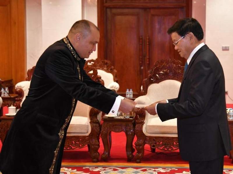 Kazakh Ambassador presents credentials to President of Laos Kazakh Ambassador presents credentials to President of Laos