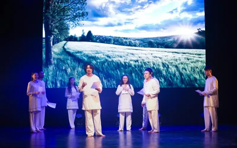 конкурс поэтов в Астане