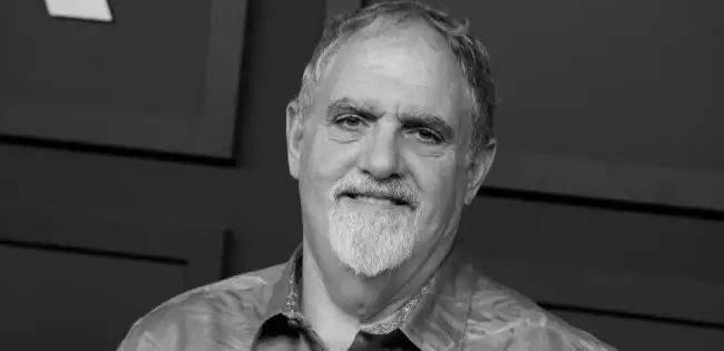 Джон Ландау