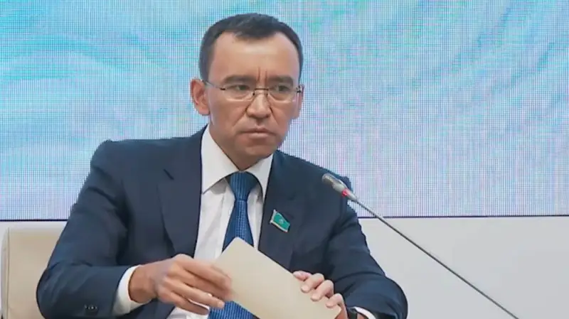 Маулен Ашимбаев