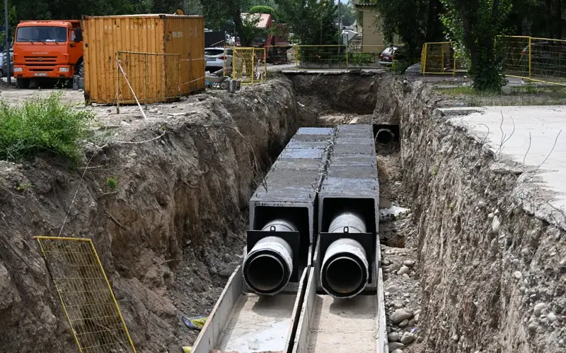 Almatynyń tómengi bóligi ortalyq ınjenerlik jelilerge qosylady