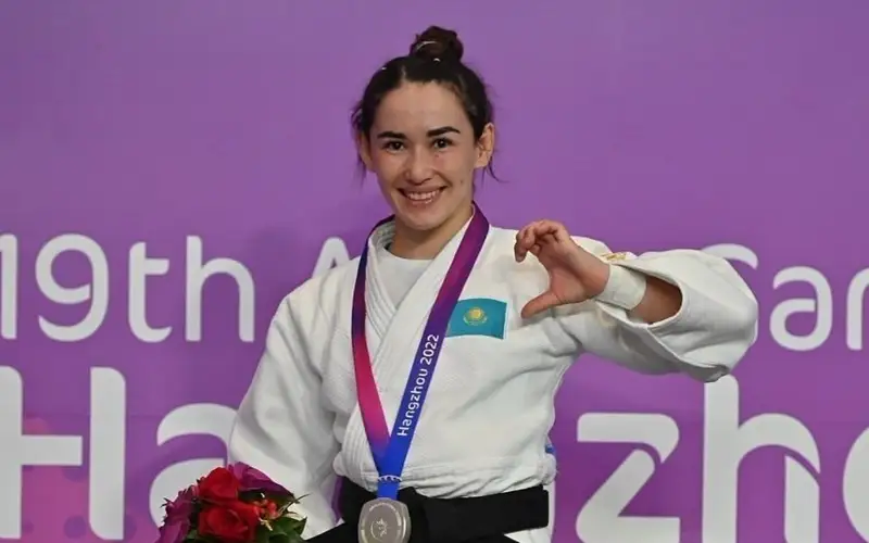 на каких местах находятся казахстанские спортсмены в преддверии Олимпиады