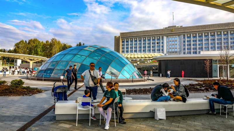 Almaty lıýdı adamdar