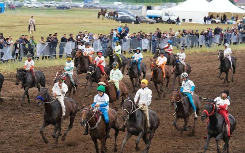 Baige horse racing
