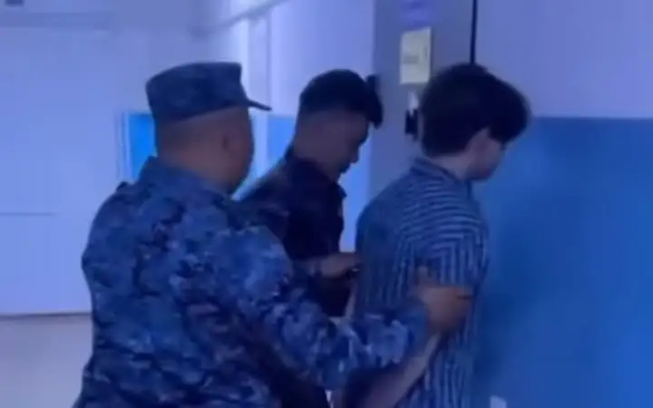 подросток перцовый баллончик