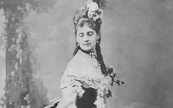  Элен де Пуртале 