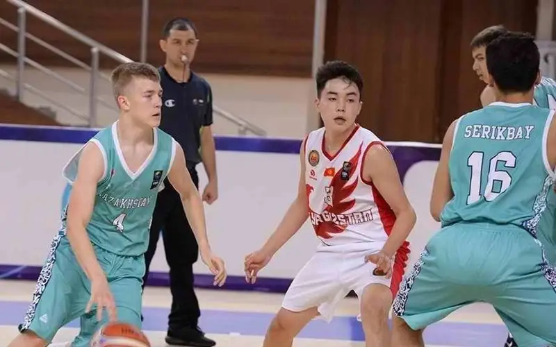 Казахстан с победы стартовал на квалификационном турнире по баскетболу в Бишкеке