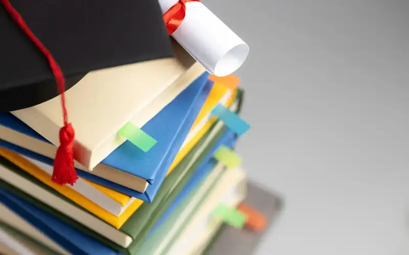 абитуриенты