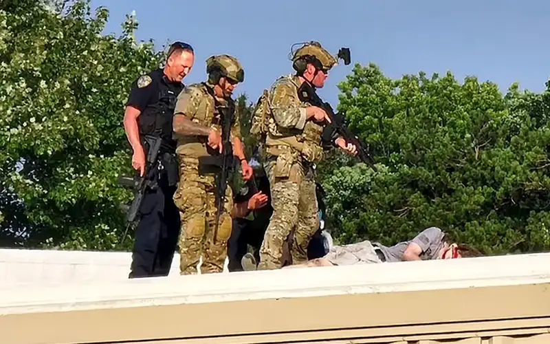 Стала известна личность стрелка на митинге Трампа