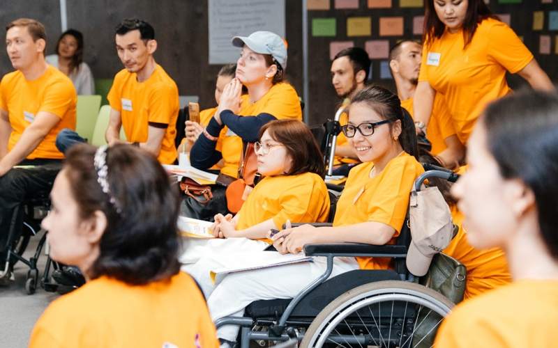 180 людей с&nbsp;инвалидностью освоят цифровые профессии в&nbsp;Астане