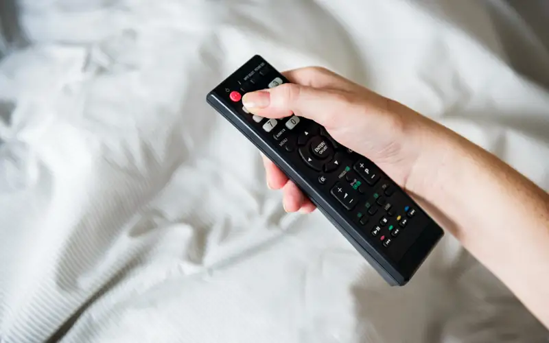 Телевизор, пульт, телевидение