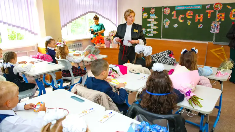 школьники День знаний класс оқушылар Білім күні