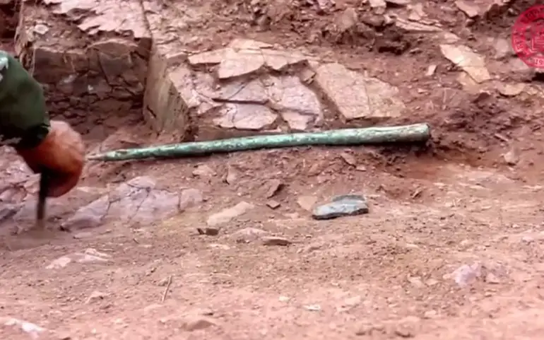 Уникальный наконечник копья эпохи бронзы нашли в Павлодарской области