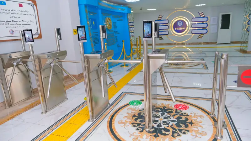 Безопасность в школе Мектеп қауіпсіздігі турникет