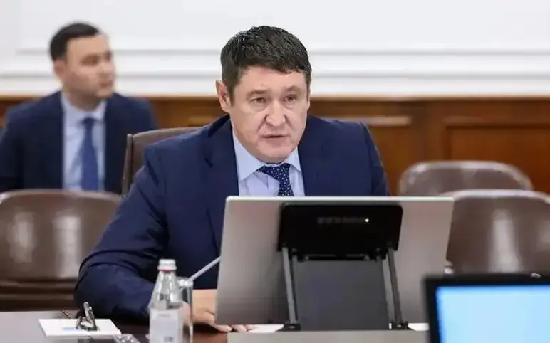 Kazakhstan to build four gas processing plants