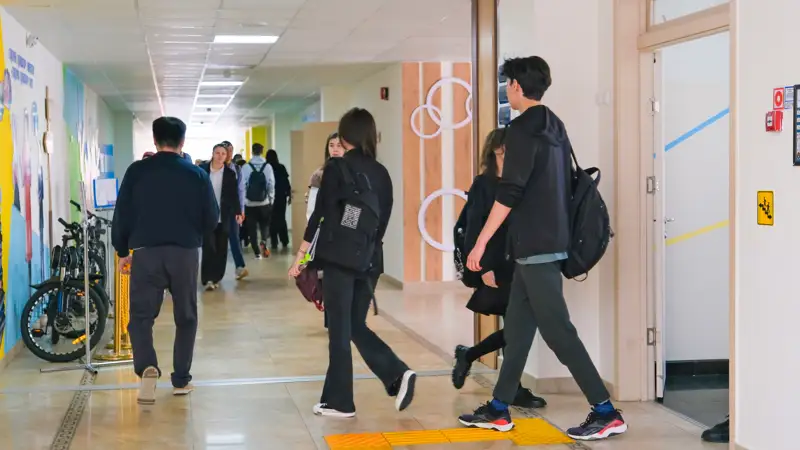 Школа школьники Мектеп оқушылар