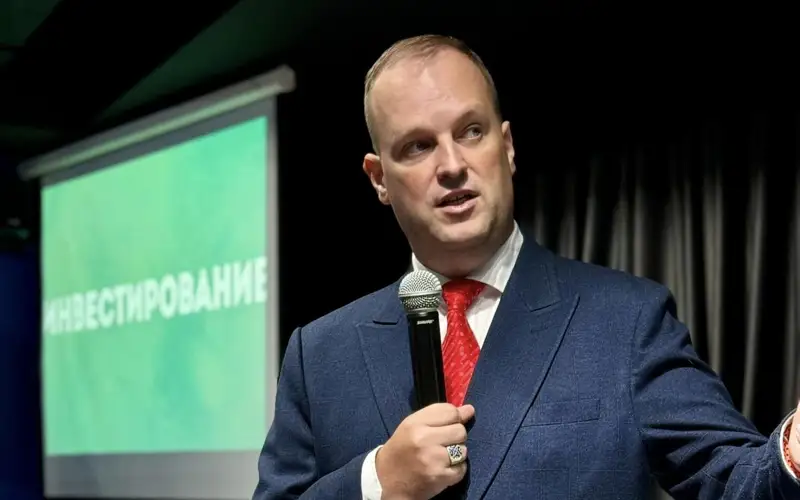 Андрей Чеботарев