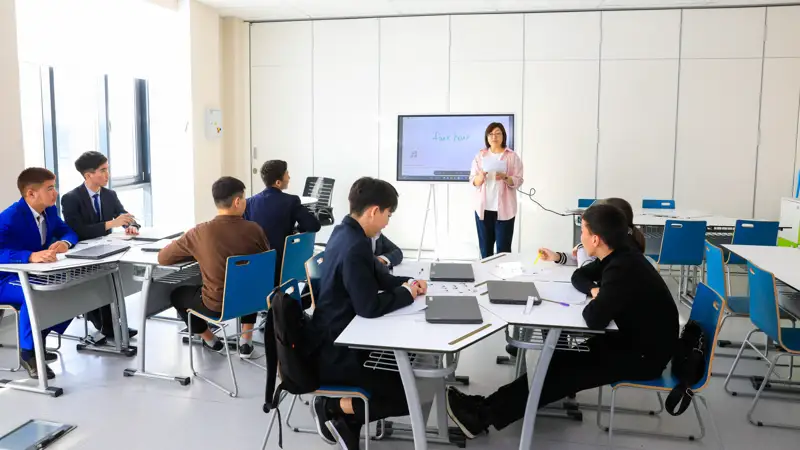 Школа мектеп оқушылар ученики