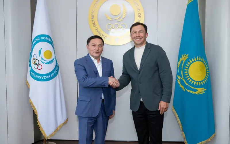 Геннадий Головкин встретился с министром туризма и спорта РК перед Олимпийскими играми 