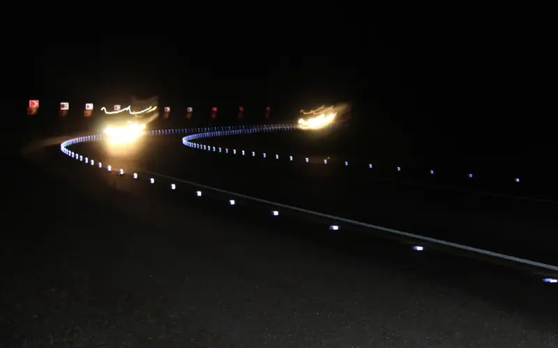 Светящиеся разметки могут появиться на трассах РК