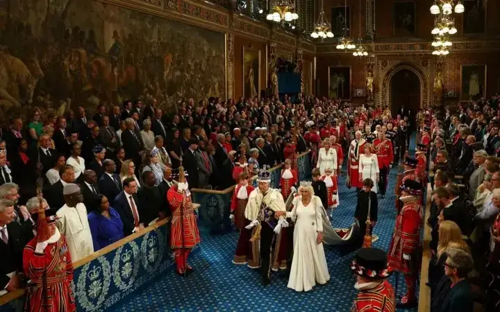 Қирол Карл III бош вазир Кир Стармер ислоҳотларини эълон қилди