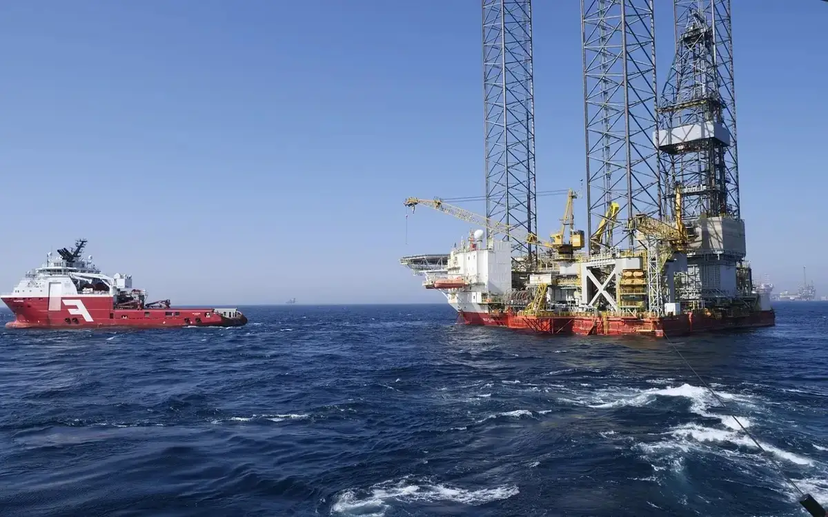 Бейнежазбадағы қаскөйлер бір қызды төбелесті