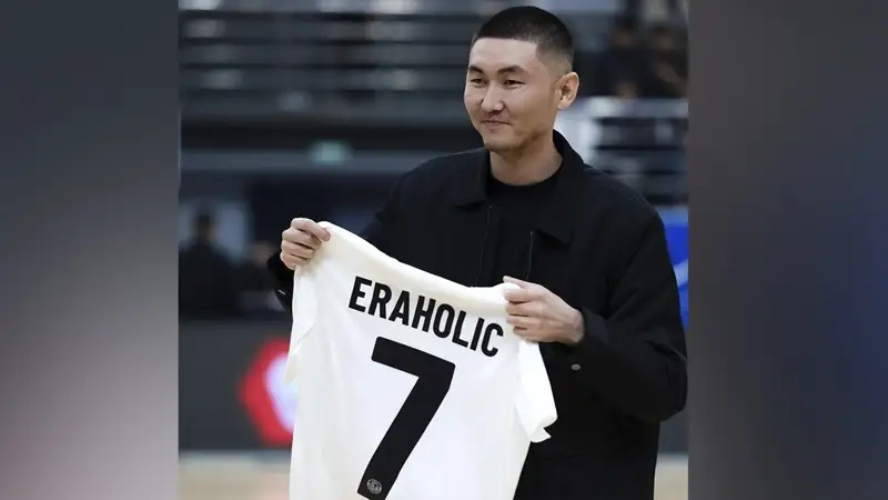 Ерканат Садуханов, Eraholic