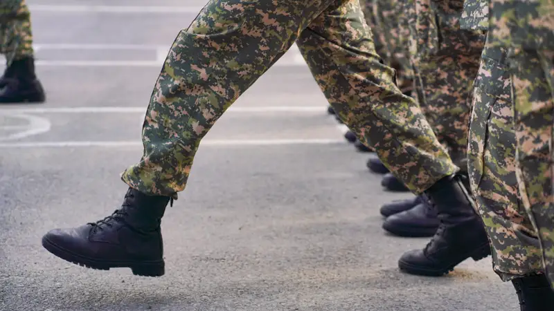 военные солдаты әскери сарбаздар призыв әскерге шақыру