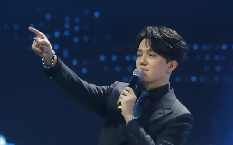 Димаш Кудайбергенов