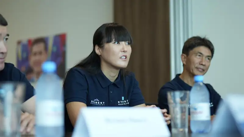 Анар Бурашева 