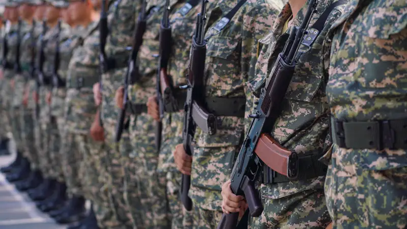 военные солдаты әскери сарбаздар призыв әскерге шақыру