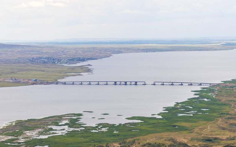 Олжас Бектенов ознакомился с ходом строительства самого протяженного моста в Казахстане