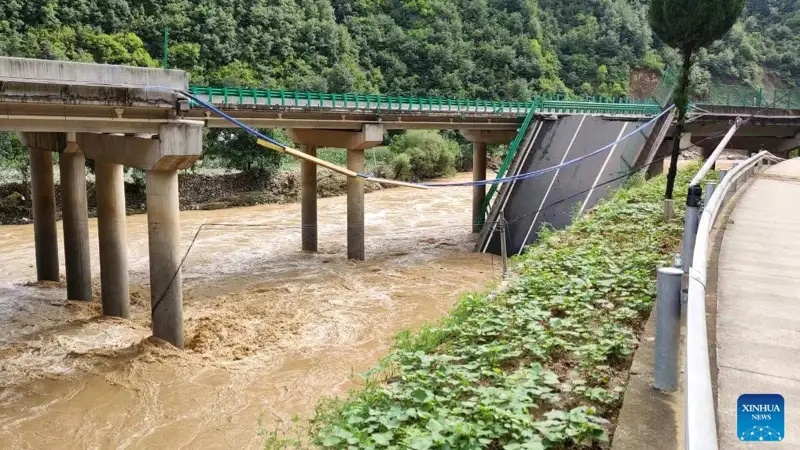 11 dead after bridge collapse in northwest China