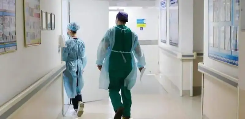 Ферроқорытпа зауытындағы оқиға: қарағандылық дәрігерлерге елордадан әріптестері көмекке келді