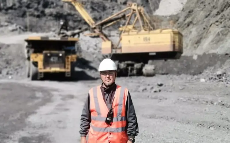 Азамат Султанов