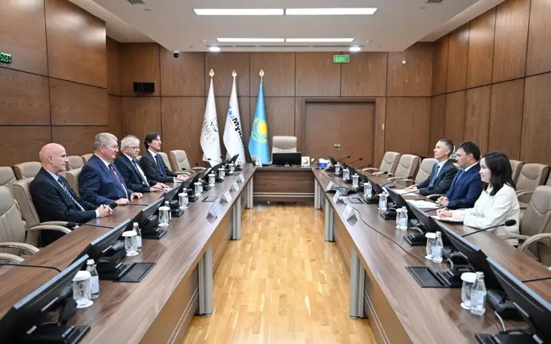 KMG, Rosneft Deutschland discuss key aspects of Kazakh oil delivery to Germany