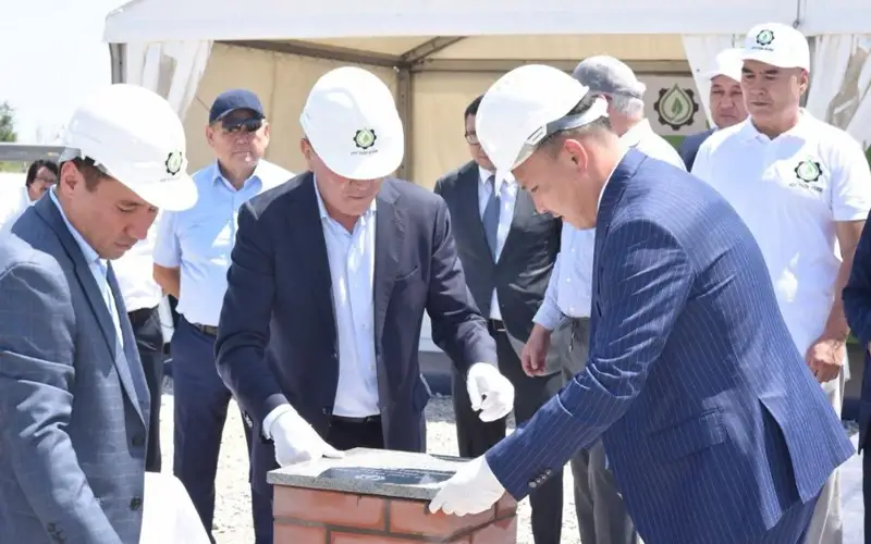 строительство, завод для переработки