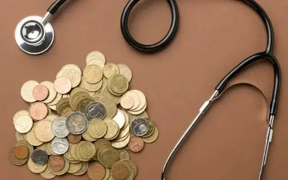 Қозоғистонда пенсия жамғармаларидан даволаниш учун фойдаланиш қоидалари ўзгарди